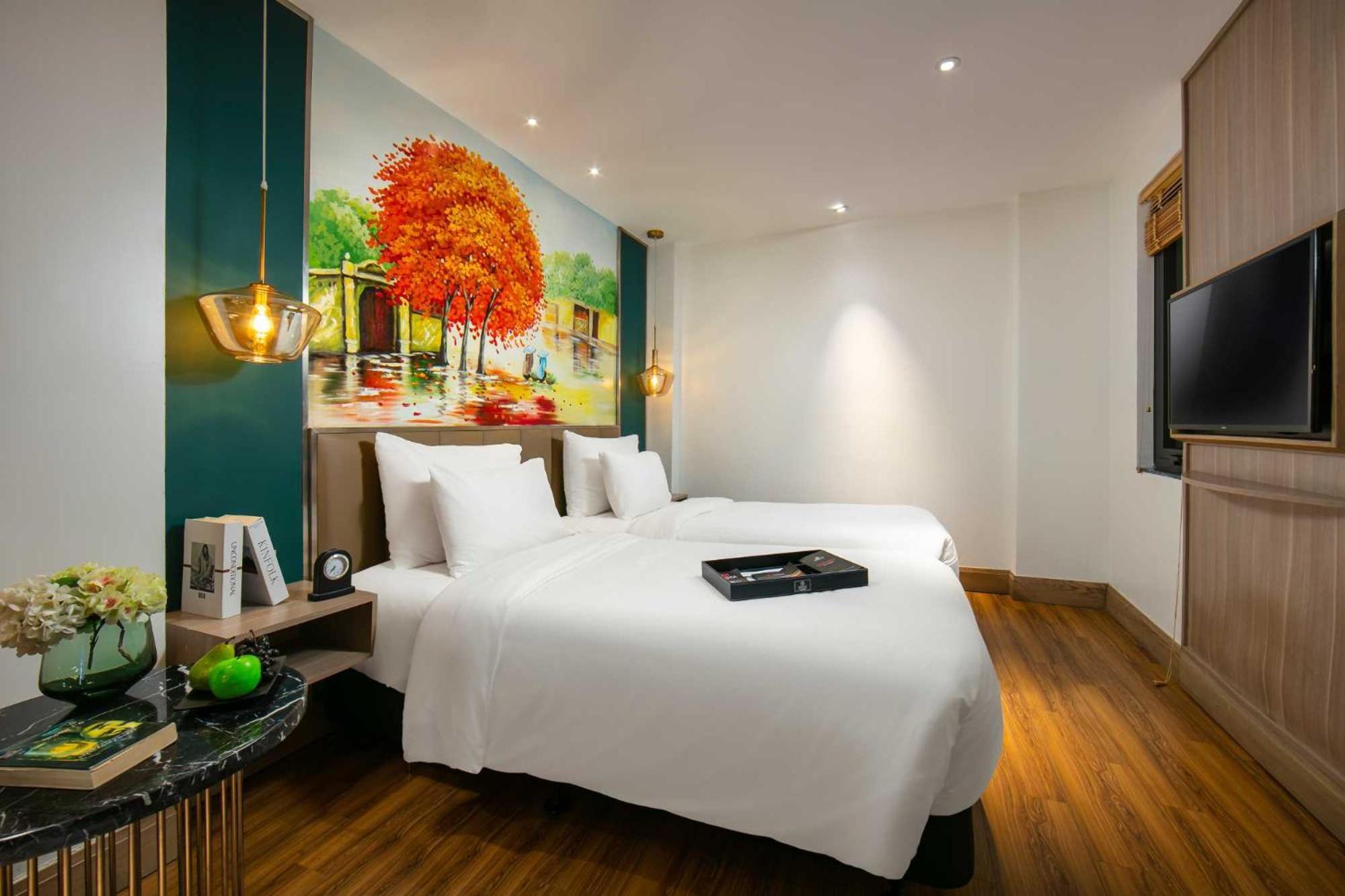 Aurora Premium - A Lifestyle Hotel Hanoi Bagian luar foto